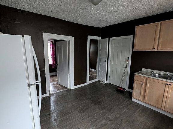 2nd image of 1169 E 60th St APT 1