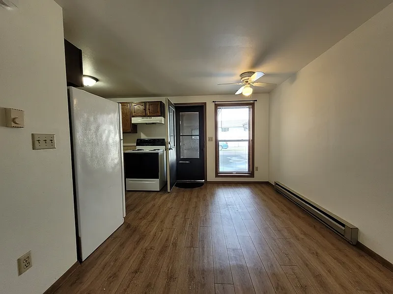 2 bed, 1.0 bath, $1,199 — Photo 4