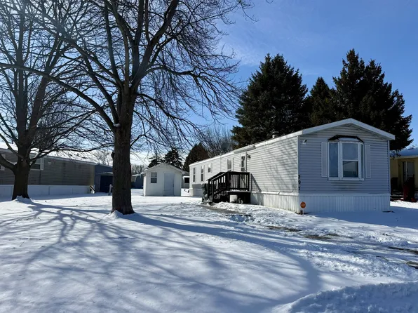 297 Pattie Ln, Chicago Heights, IL 60411