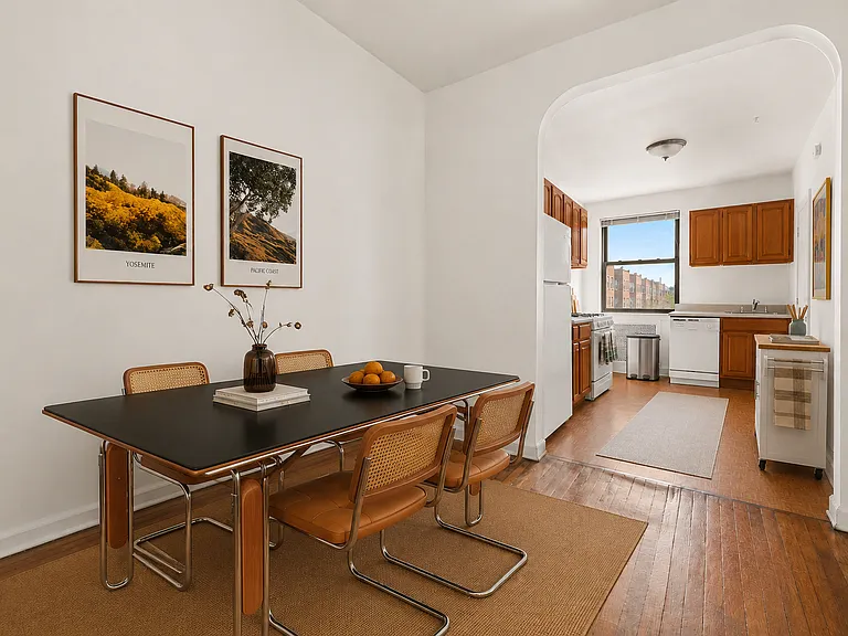 892 Manhattan Ave #4L — Photo 6