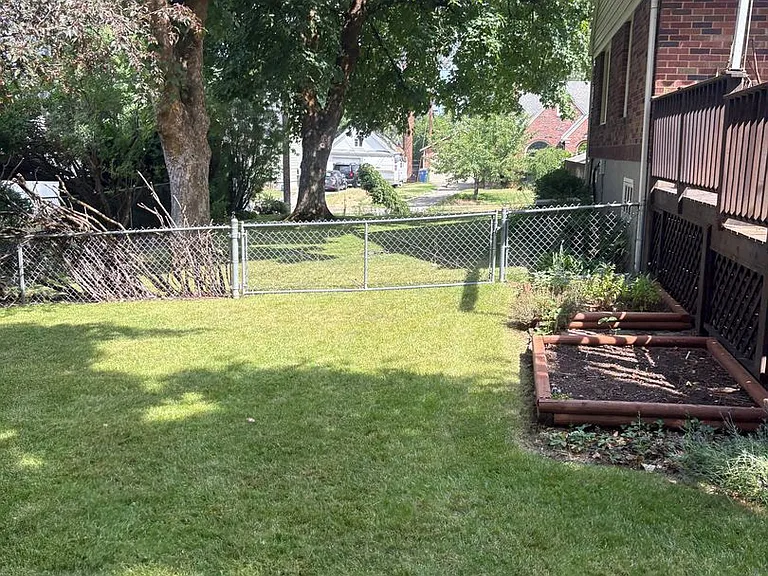 1509 W 16th Ave — Photo 12