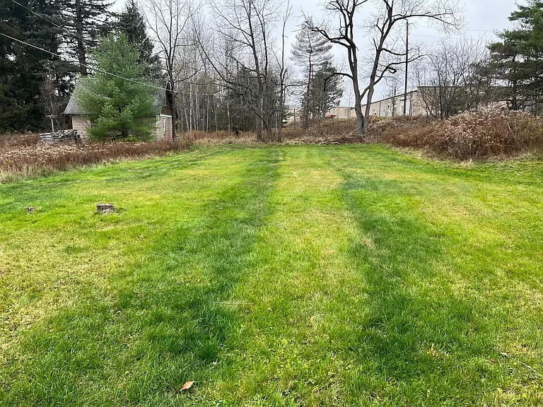 5635 Route 115 — Photo 6