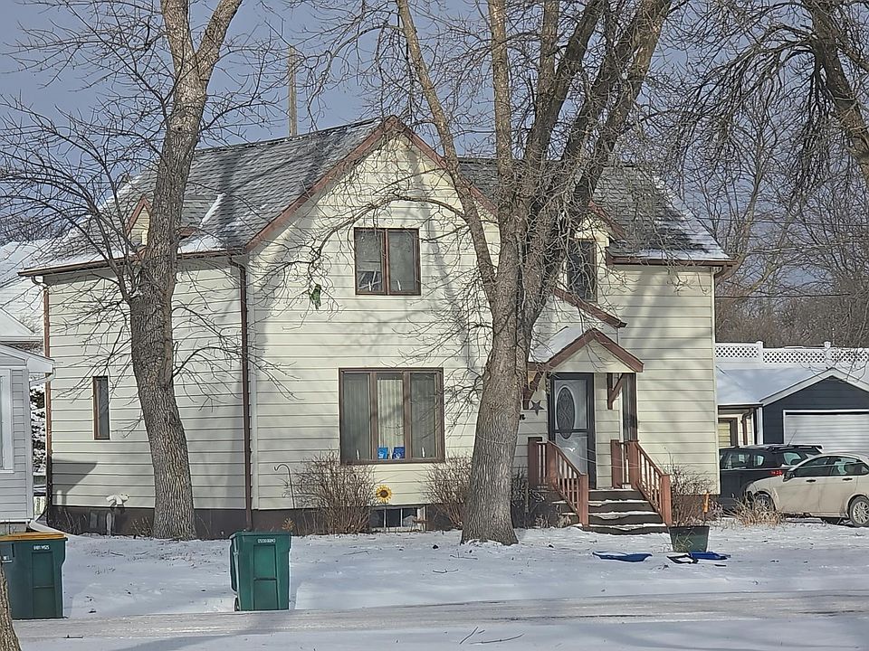 1st image of 910 Bailey St