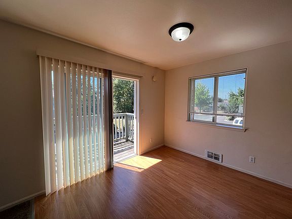 4th image of 1622 W Broadway