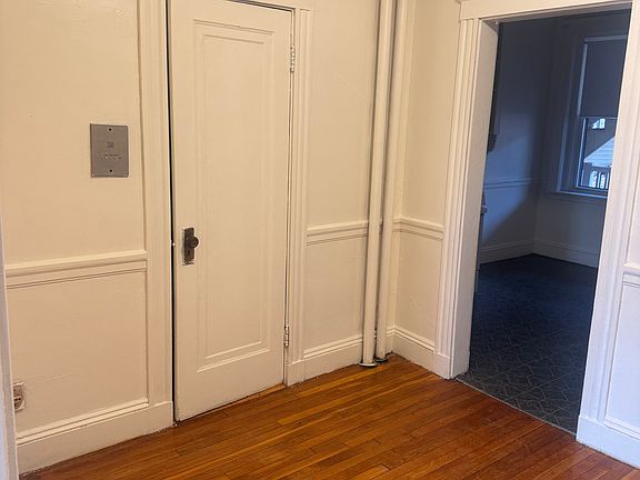 4th image of 332 Salem St APT 5