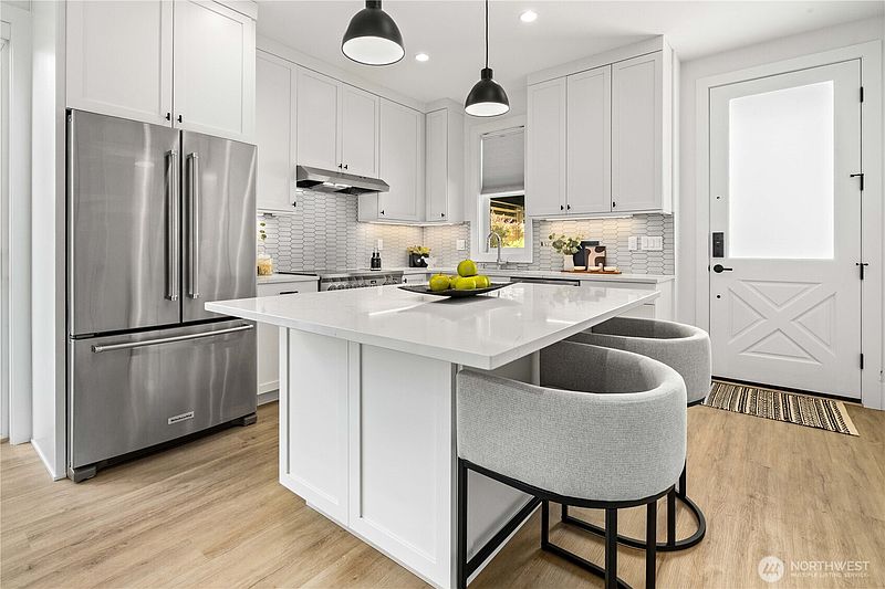 2nd image of 6915 55th Avenue S #B