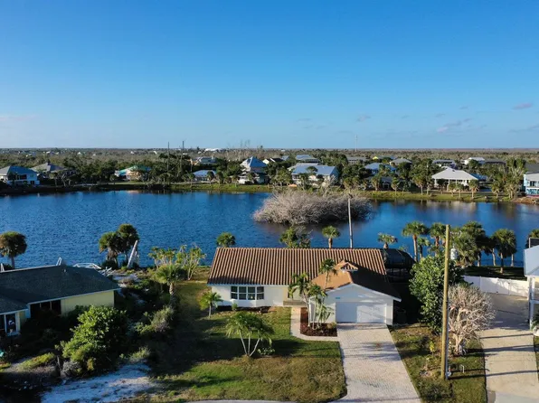 421 Lake Murex Cir, Sanibel, FL 33957