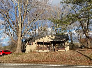 1635 Main St, Palmer, TN 37365