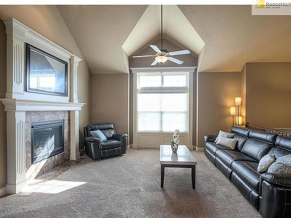 3rd image of 7638 N Cypress Ave