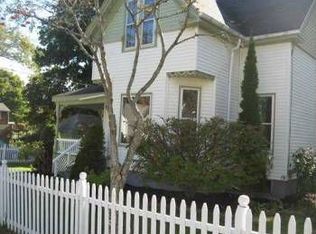 72 Rankin St, Rockland, ME 04841