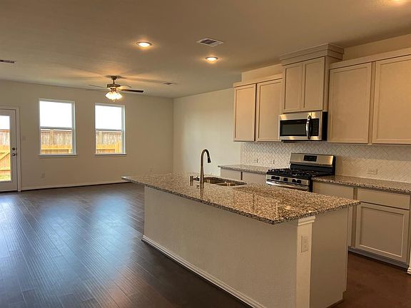 3rd image of 27938 Western Creek Ct