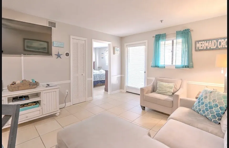 2 bed, 831 sqft, $2,100 — Photo 4