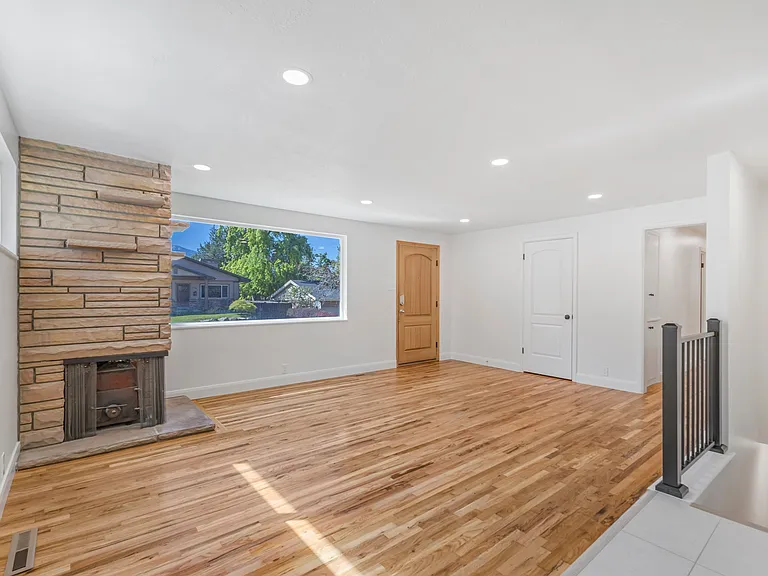 2895 E Cherry Blossom Ln — Photo 22