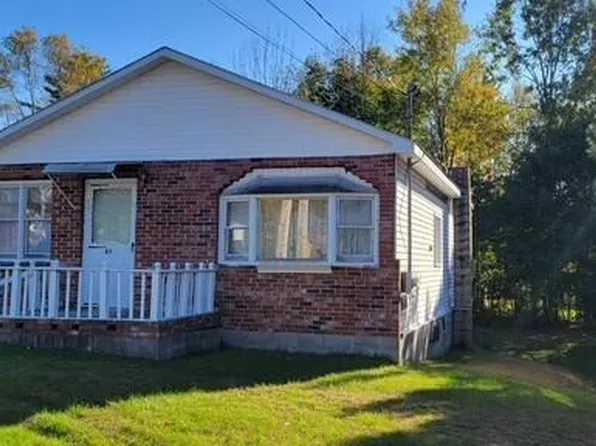 43 Pooler Avenue, Skowhegan, ME 04976