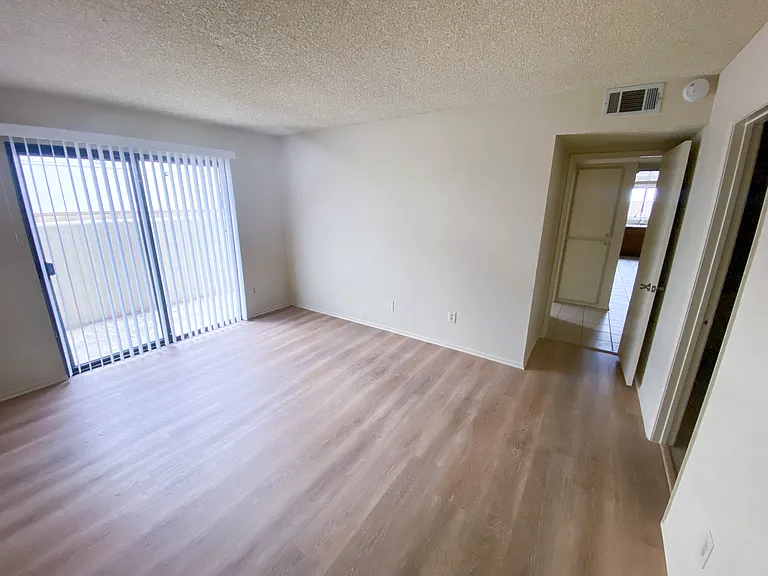 23751 Arlington Ave #104 — Photo 11
