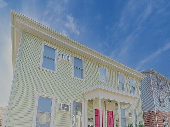 1015-1017 Ferry St #1015