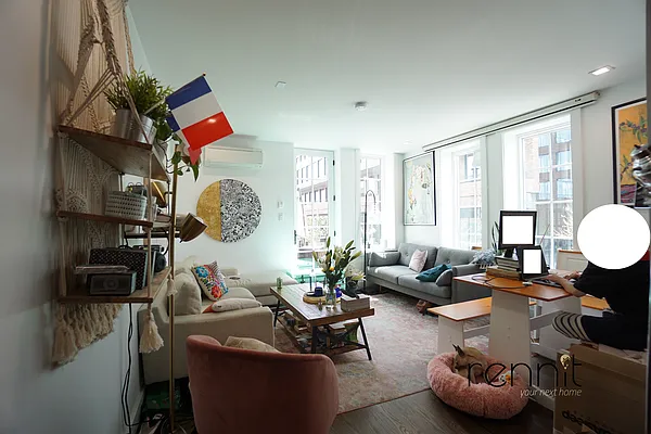 Rented by Rennit Inc. | media 35