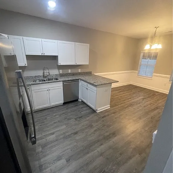217 Willborough Ave — Photo 9
