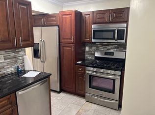 3 Sadore Ln APT 3E, Yonkers, NY 10710
