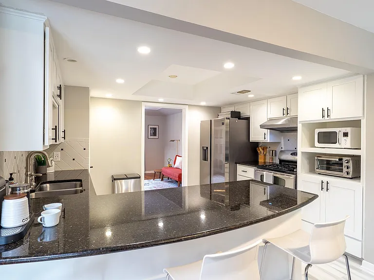2110 Wychwood Dr — Photo 14