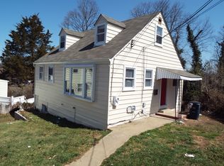 6037 67th Pl, Riverdale, MD 20737