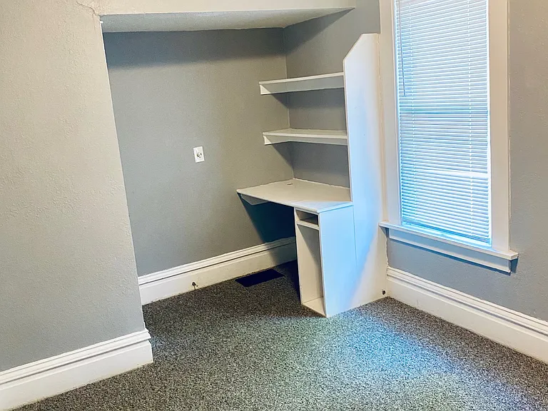 1412 W Michigan Ave — Photo 12