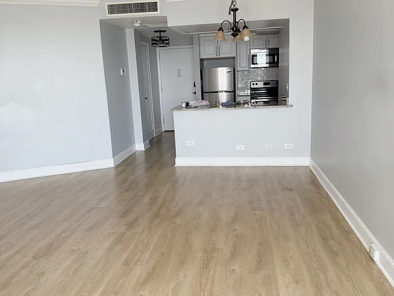 2800 N Flagler Dr #613 — Photo 3