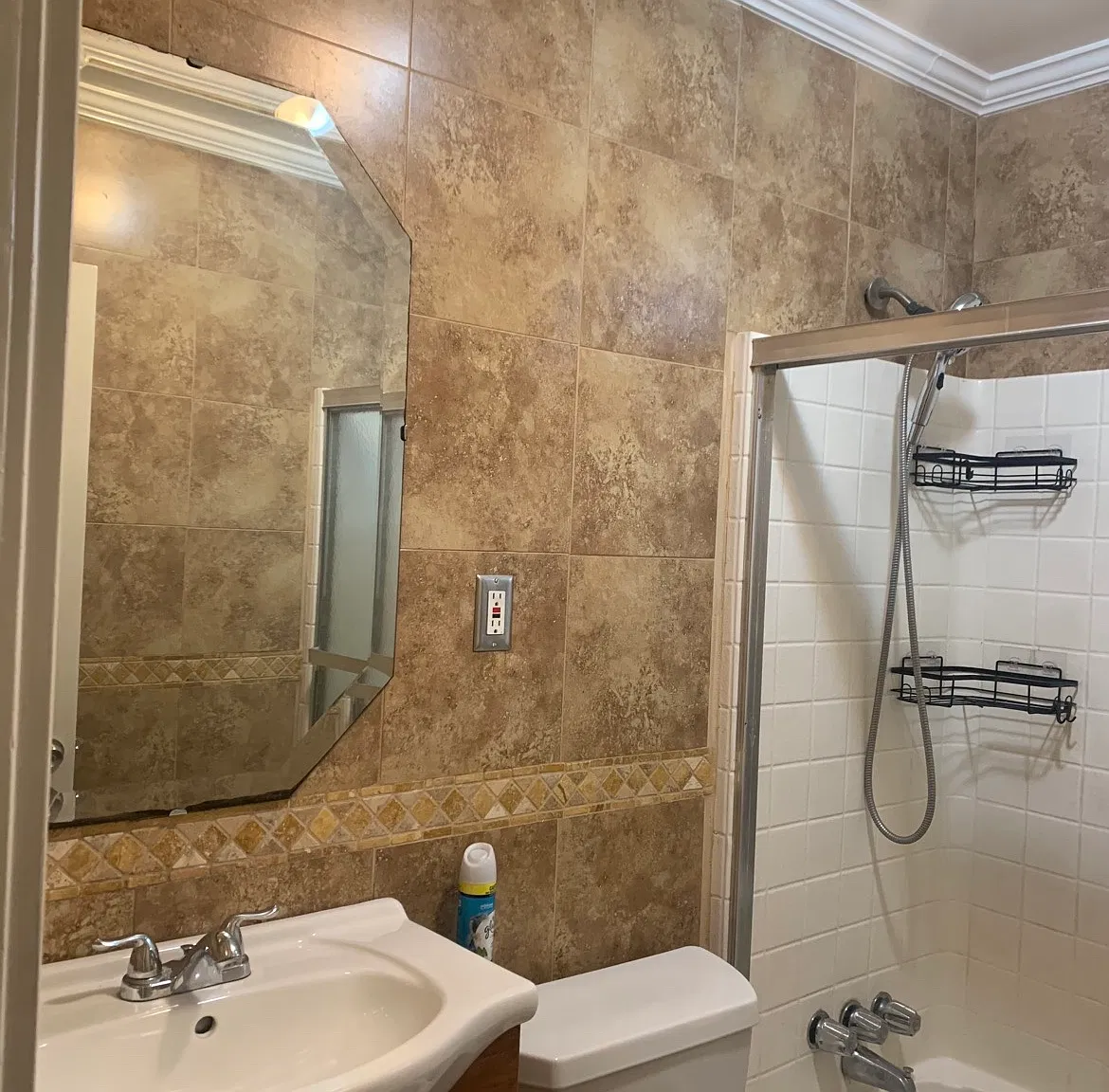 2 bed, 800 sqft, $2,800 — Photo 2