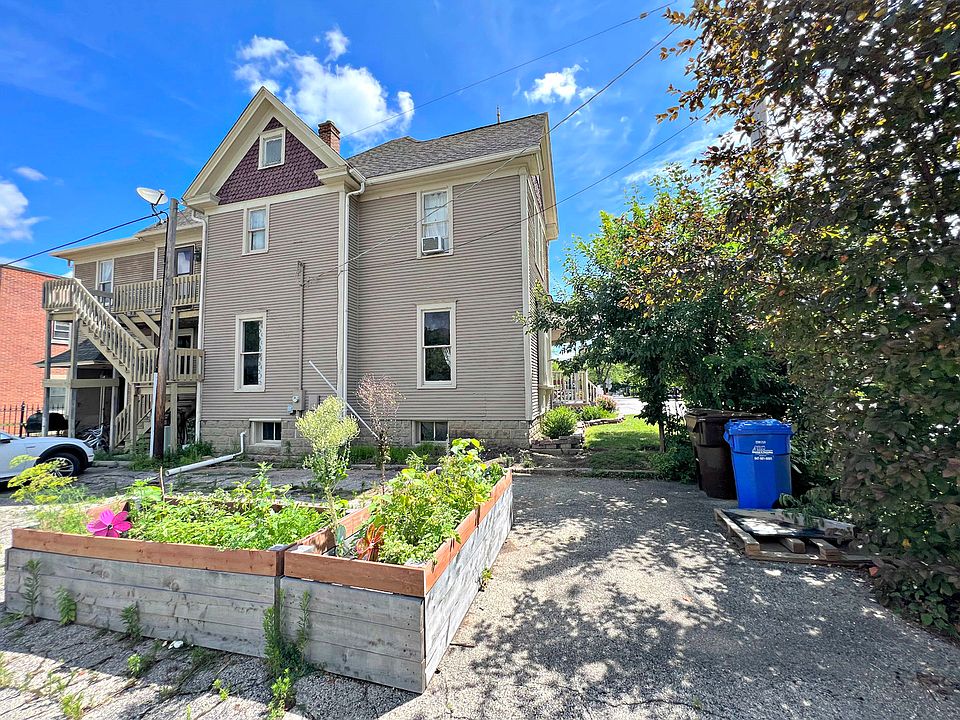 202 W South St, Woodstock, IL 60098 Zillow