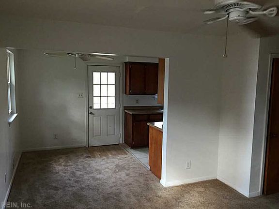 3rd image of 9466 Phillip Ave