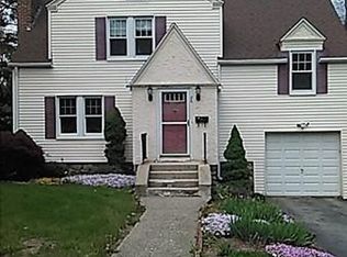 26 Zenith Dr, Worcester, MA 01602