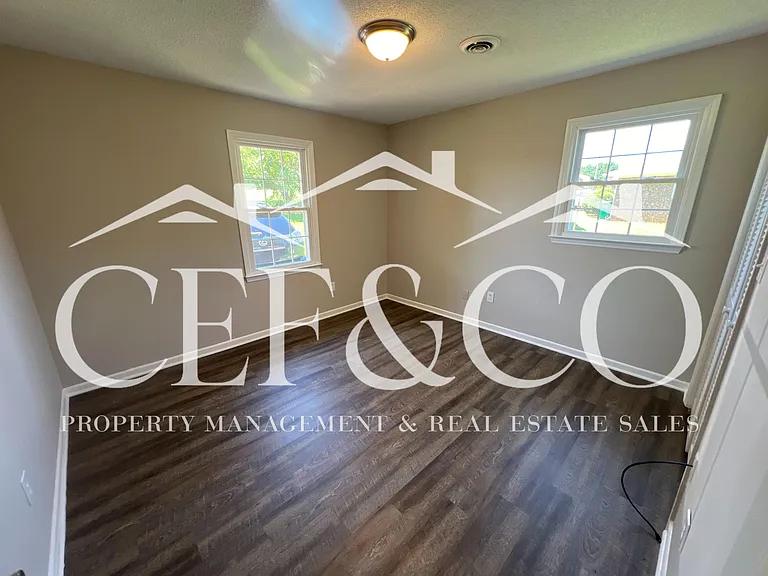 7922 Valley Falls Rd — Photo 9