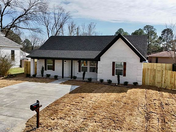 4th image of 113 Walnut St