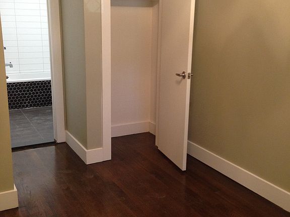 2nd image of 568 Quincy St #3ZZ