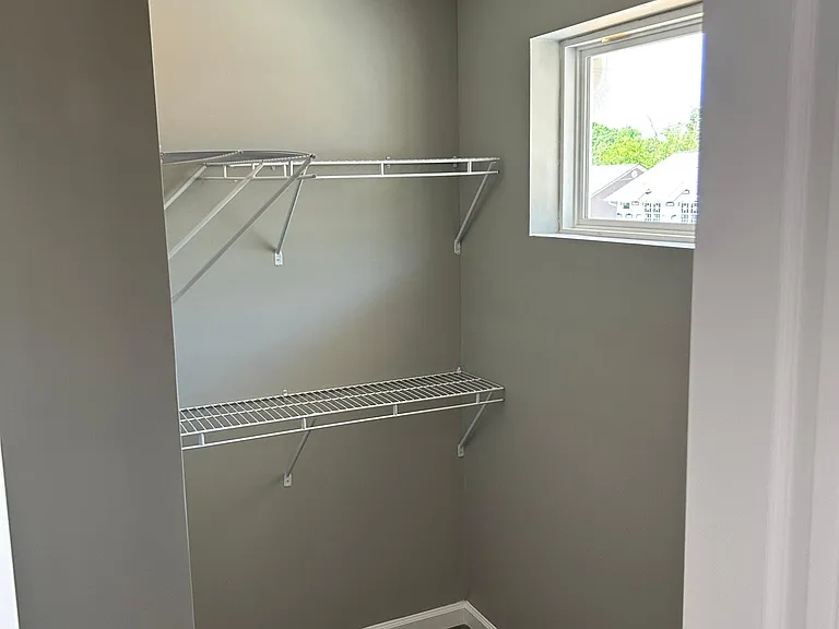 252 Keswick Dr — Photo 12