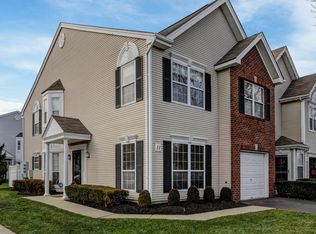 11 Wentworth Dr, Manalapan, NJ 07726