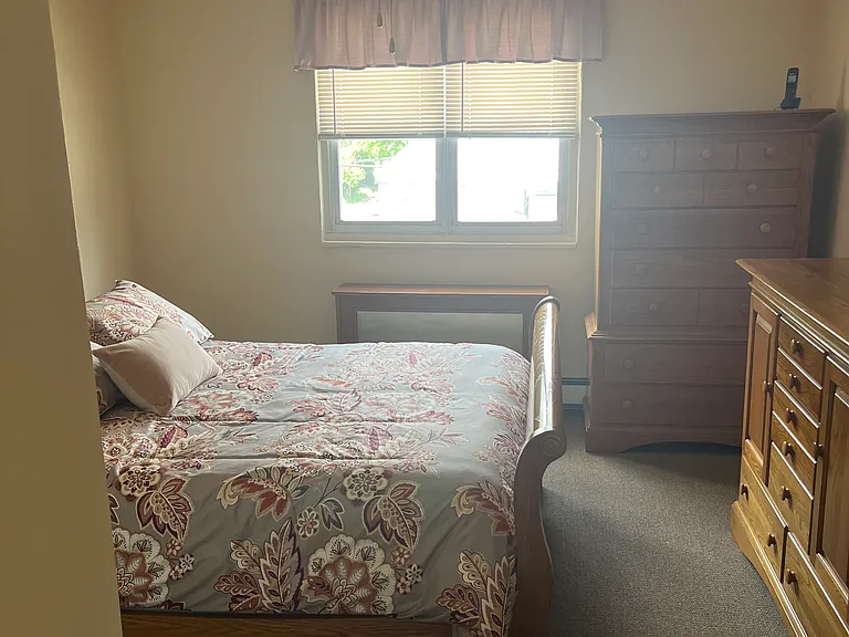 83 Dongan Ave #2 — Photo 12