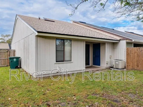 2443 N Seabury Pl, Jacksonville, FL 32246