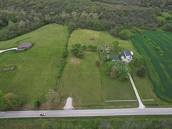 3rd image of 41835 State Highway 413