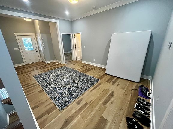 5th image of 135B Fain St #B