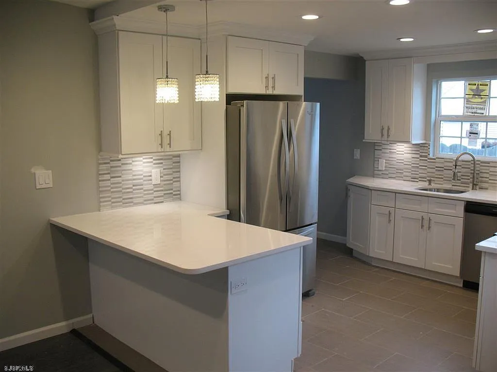 3 bed, 1505 sqft, $2,995 — Photo 3