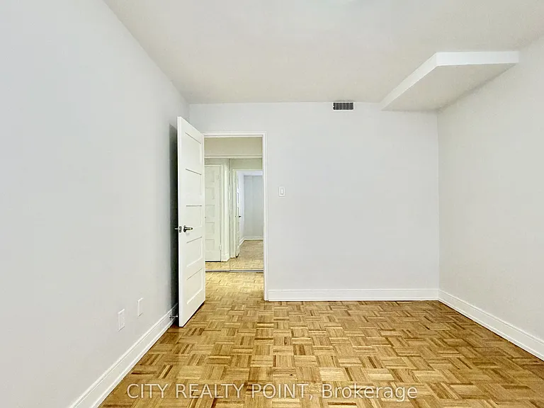 95 Lawton Blvd #407 — Photo 9