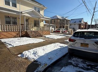 9021 189th Street, Hollis, NY 11423