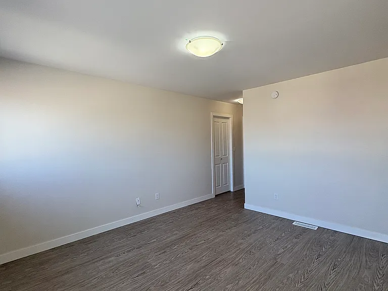 74 Larry Vickar Dr W — Photo 13