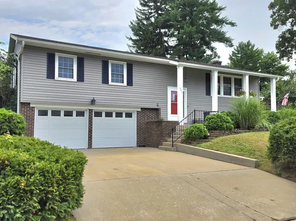 908 Wingate Dr, Boonville, MO 65233