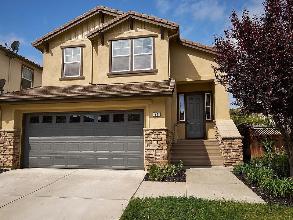 1st image of 64 Kingfisher Dr