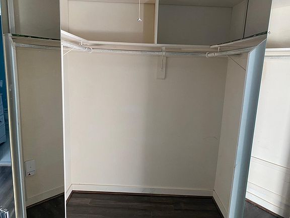 walk in closet
