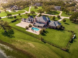 6035 Oak Hollow Dr, Burleson, TX 76028