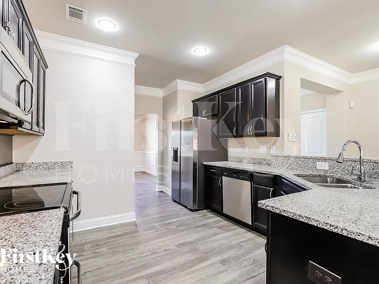 4321 Yonah Park — Photo 6