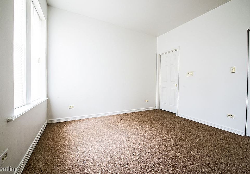 edited_1245 S California Ave Apartments Chicago Bedroom_2
